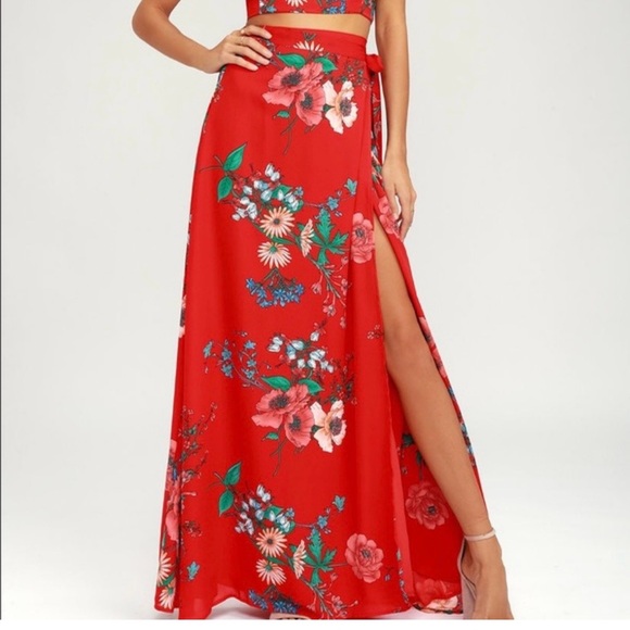 Lulus Dresses & Skirts - Lulus wrap maxi skirt.   Medium. Red floral